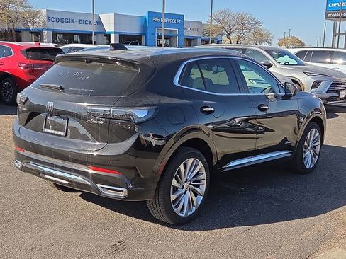 New 2026 Buick Envision Avenir image 4