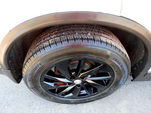 Used 2015 Nissan Rogue SL w/ SL Premium Package image 21