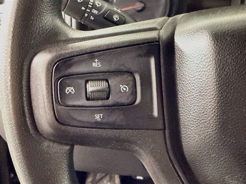 Used 2020 Chevrolet Silverado 1500 Custom w/ Custom Value Package AWD/4WD image 14