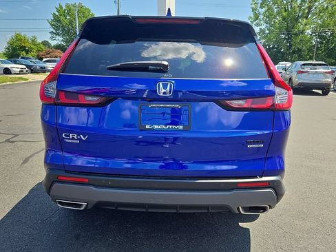 Used 2023 Honda CR-V Sport Touring image 5