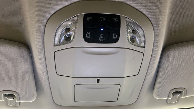 Used 2024 Chrysler Pacifica Touring-L FWD image 34