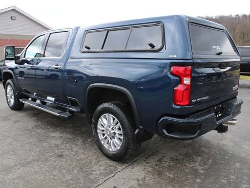 Used 2020 Chevrolet Silverado 2500 High Country w/ Z71 Off-Road Package image 3