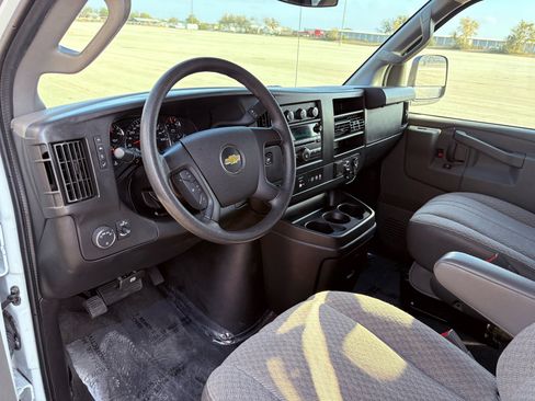 Used 2016 Chevrolet Express 3500 LT w/ LT Preferred Equipment Group image 45