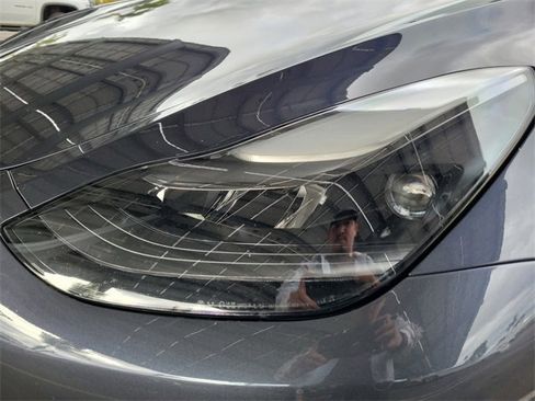 Used 2022 Tesla Model Y Performance image 28