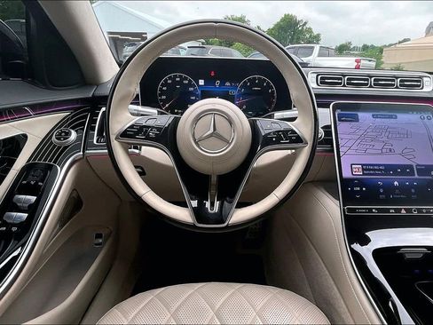 Used 2025 Mercedes-Benz S 580 4MATIC Sedan image 10