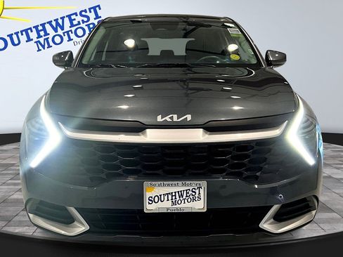 Used 2024 Kia Sportage LX image 2