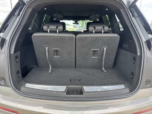 Used 2023 Cadillac XT6 Luxury FWD image 11