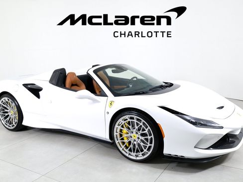 Used 2023 Ferrari F8 Tributo RWD image 2