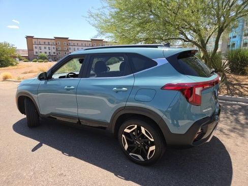 Used 2024 Kia Seltos SX w/ SX Sunroof Package AWD/4WD image 5