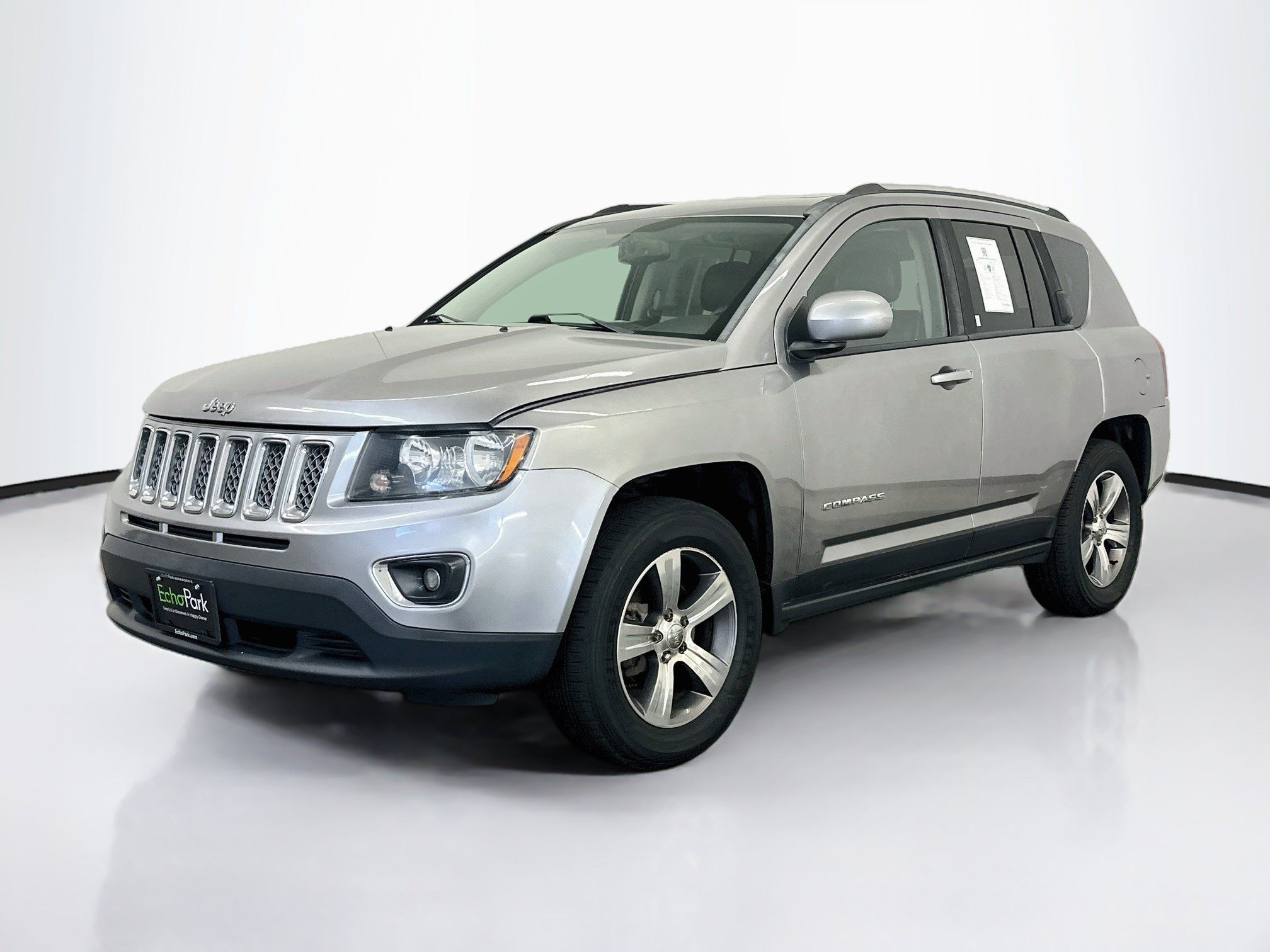 Used 2016 Jeep Compass High Altitude AWD/4WD image 3
