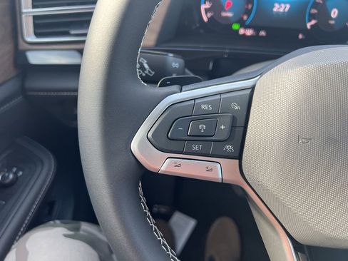 New 2026 Volkswagen Atlas SE image 28