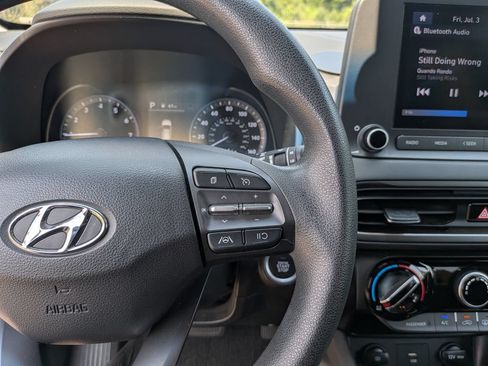 Used 2022 Hyundai Kona SEL FWD image 14