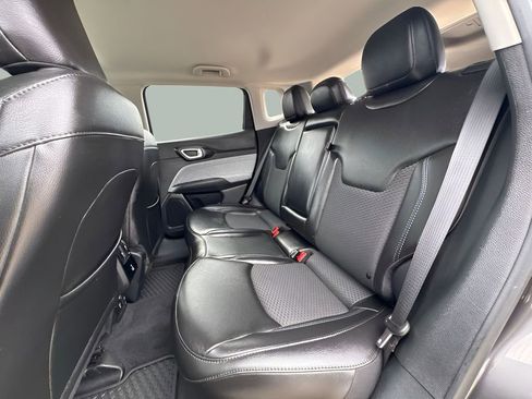 Used 2022 Jeep Compass Latitude w/ Convenience Group image 25