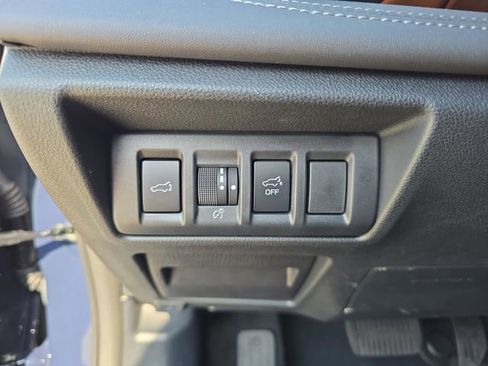 Certified 2025 Subaru Outback Touring AWD/4WD image 21