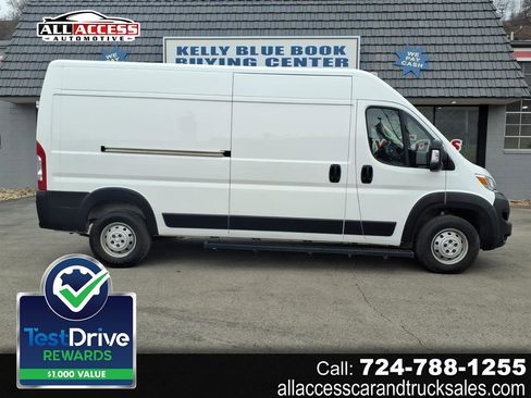 Used 2023 RAM ProMaster 2500 FWD image 1
