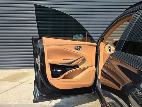 Used 2023 Aston Martin DBX 707 AWD/4WD image 6