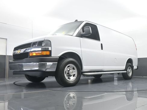 Used 2024 Chevrolet Express 2500 w/ Driver Convenience Package image 46