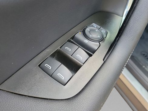 Used 2023 Chevrolet Blazer LT image 14