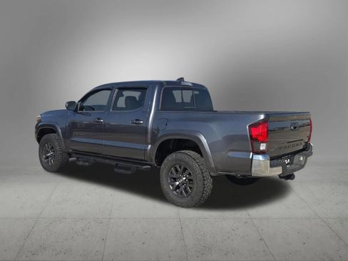 Used 2022 Toyota Tacoma SR5 image 4