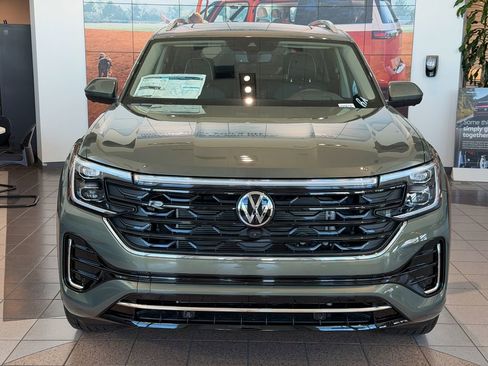 New 2026 Volkswagen Atlas SEL Premium R-Line image 4