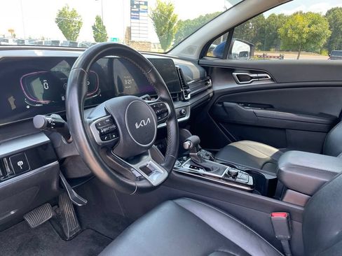 Certified 2024 Kia Sportage EX FWD image 10