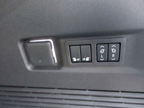 New 2026 Chevrolet Suburban Premier w/ Sun And Tow Package image 13