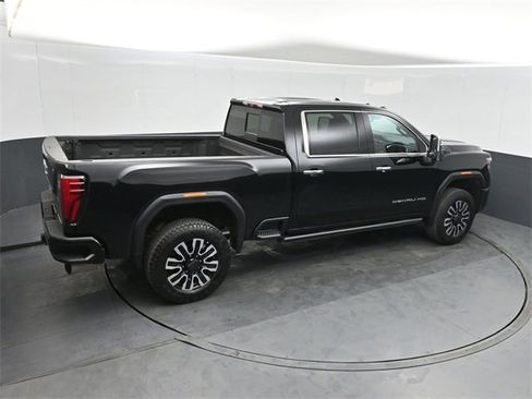 Used 2024 GMC Sierra 3500 Denali Ultimate image 29