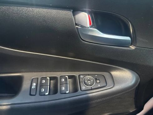 Used 2022 Hyundai Santa Fe SEL AWD/4WD image 12