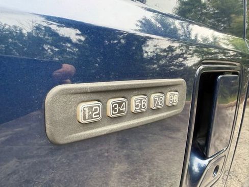 Used 2011 Ford F350 Lariat w/ Lariat Interior Pkg AWD/4WD image 10