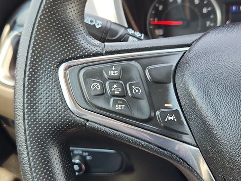Used 2020 Chevrolet Equinox LT FWD image 21