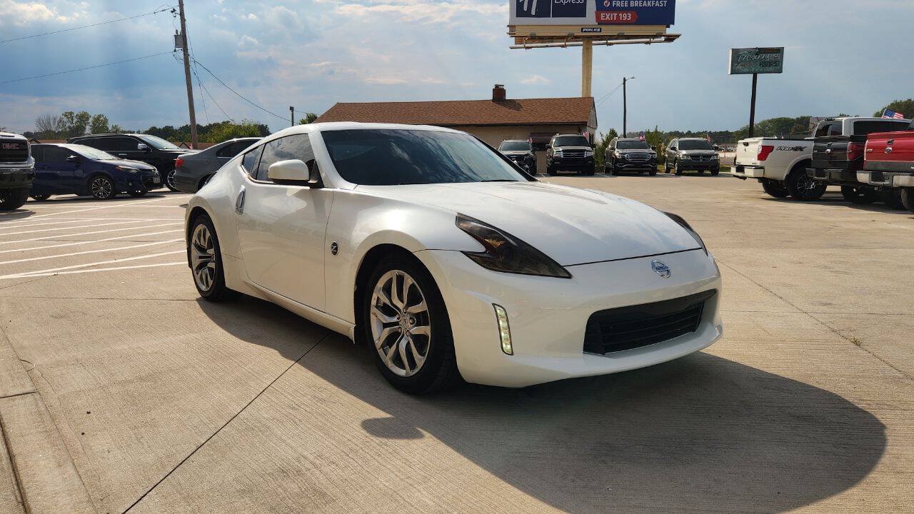 Used 2013 Nissan 370Z Coupe RWD image 8