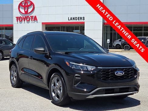 Used 2025 Ford Escape ST-Line w/ Tech Pack #1 FWD image 1