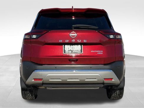 Used 2023 Nissan Rogue Platinum w/ Platinum Premium Package image 4