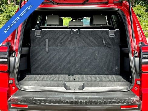 Certified 2025 Toyota 4Runner SR5 AWD/4WD image 32