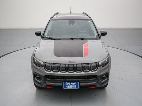 Used 2022 Jeep Compass Trailhawk w/ Sun and Sound Group AWD/4WD image 9