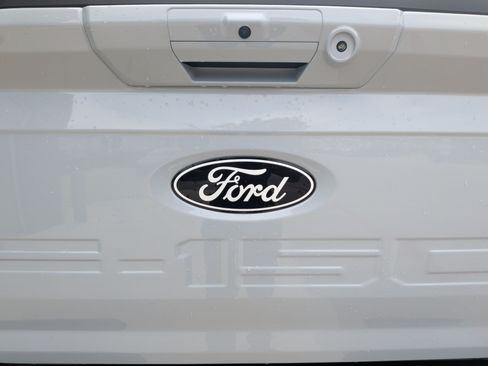 Used 2025 Ford F150 Lariat AWD/4WD image 36