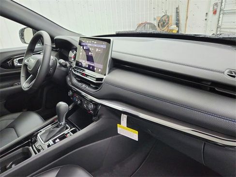 New 2026 Jeep Compass Latitude image 33