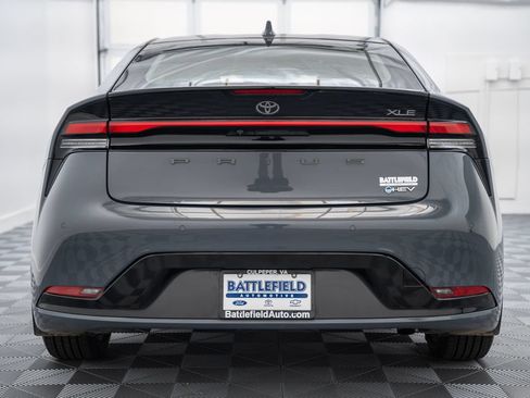 Certified 2023 Toyota Prius XLE FWD image 6