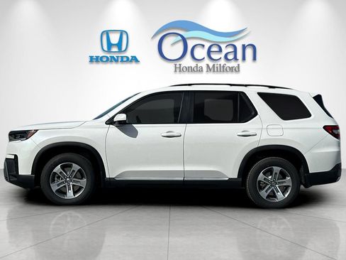 New 2026 Honda Pilot EX-L image 2