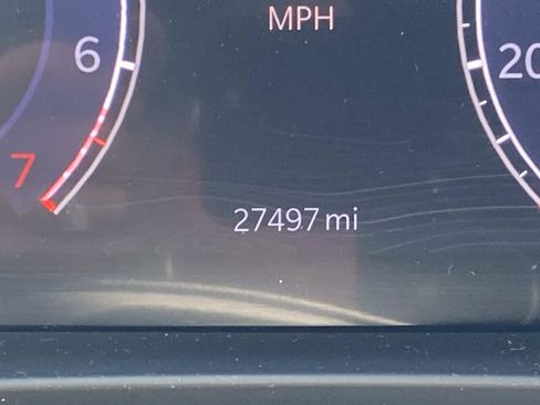 Used 2024 Jeep Grand Cherokee Limited w/ Luxury Tech Group II RWD image 43