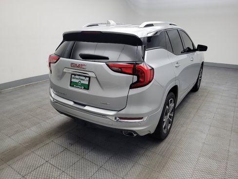 Used 2020 GMC Terrain Denali w/ Denali Premium Package AWD/4WD image 9