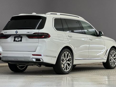 New 2026 BMW X7 xDrive40i w/ Premium Package image 8