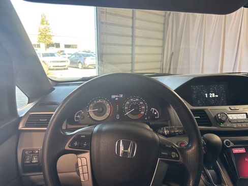Used 2016 Honda Odyssey SE image 22