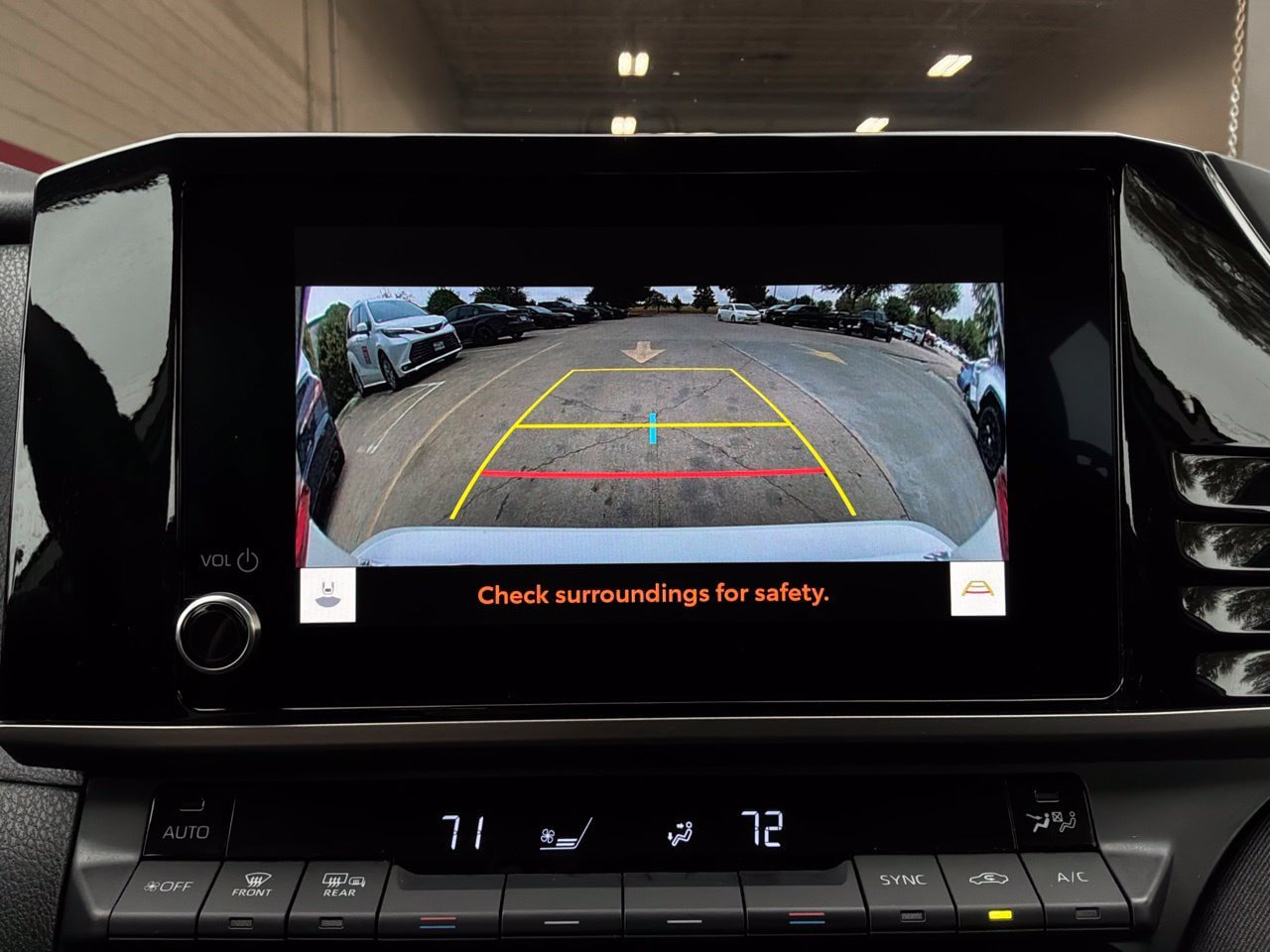 Used 2026 Toyota Camry LE FWD image 33