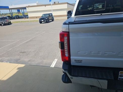 Used 2023 Ford F350 Lariat w/ Lariat Ultimate Package image 6