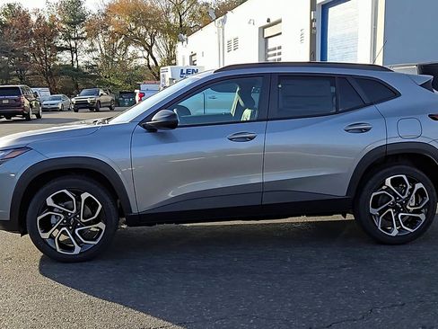 New 2026 Chevrolet Trax RS image 9