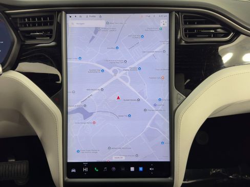 Used 2018 Tesla Model X 100D image 17