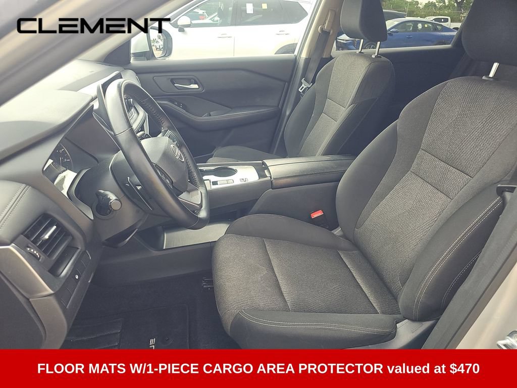 Used 2025 Nissan Rogue SV FWD image 4