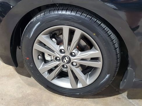 Used 2018 Hyundai Elantra SEL image 37