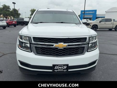 Used 2019 Chevrolet Suburban LT w/ Max Trailering Package RWD image 3